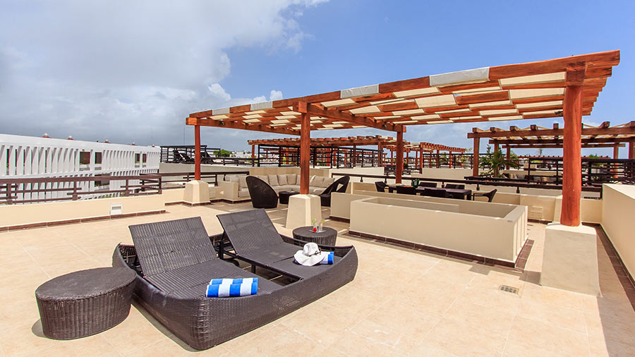 real-estate-playa-del-carmen-penthouse-aldea-thai-rooftop-lounge